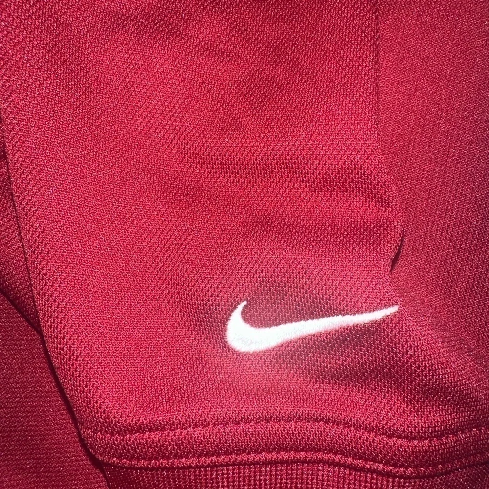 Men’s Nike Used Red Mock Long sleeve golf shirt size M medium